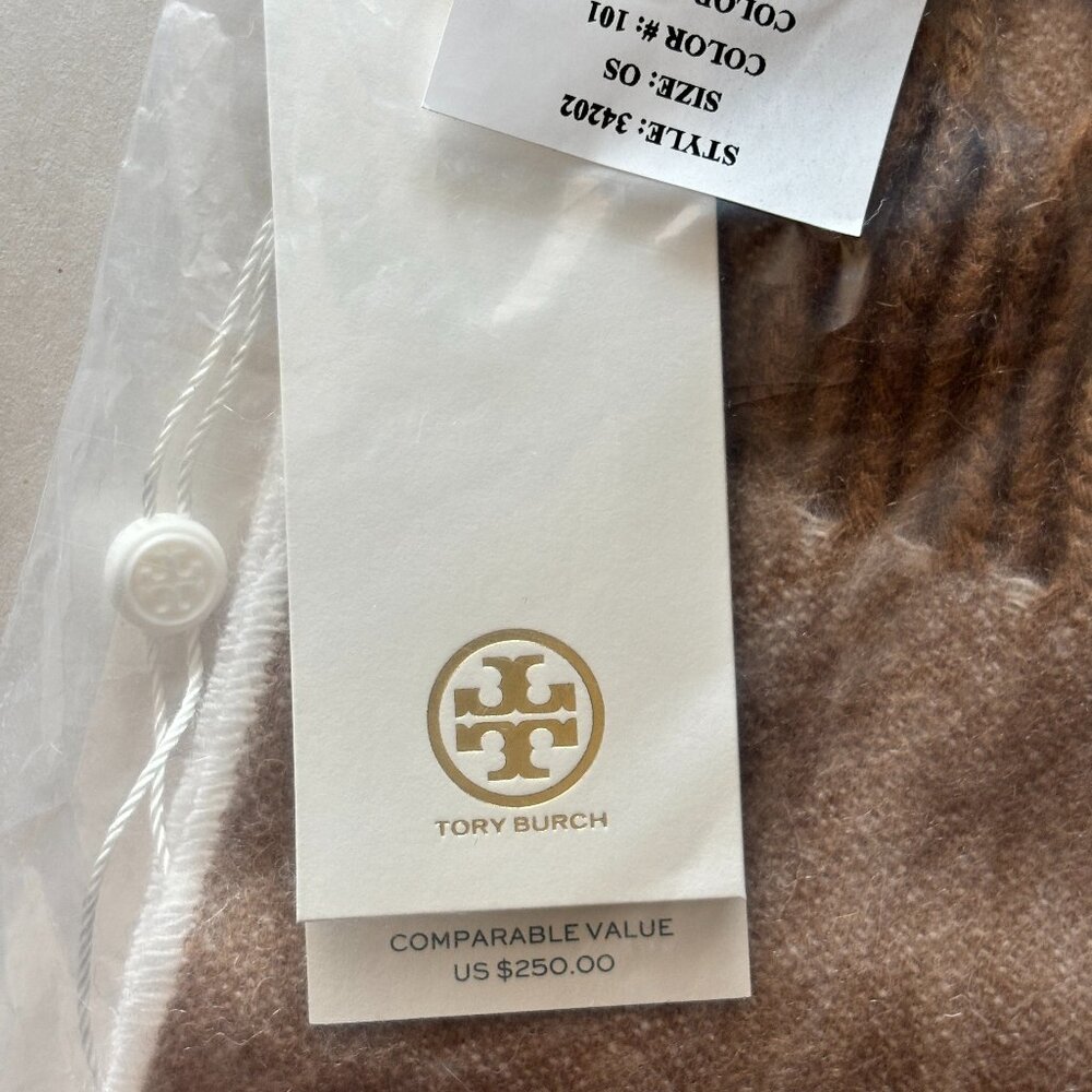 NWT/Packaing Tory Burch Carnavalet Oblong Scarf Ivory OS